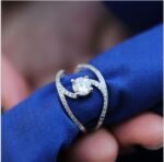 Fashionable Gorgeous Zircon Curved Rings Women's Engagement Wedding Rings - Image 2